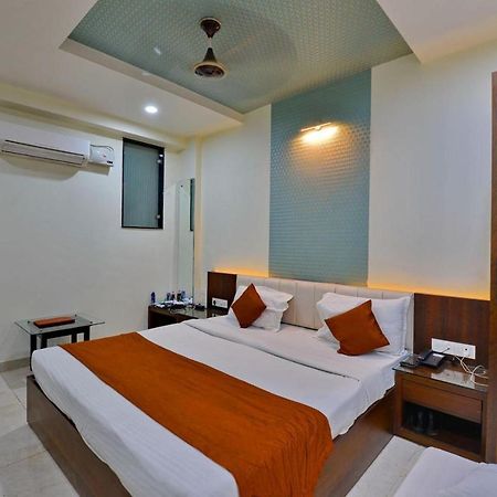Hotel Tilak Bhopal Eksteriør bilde