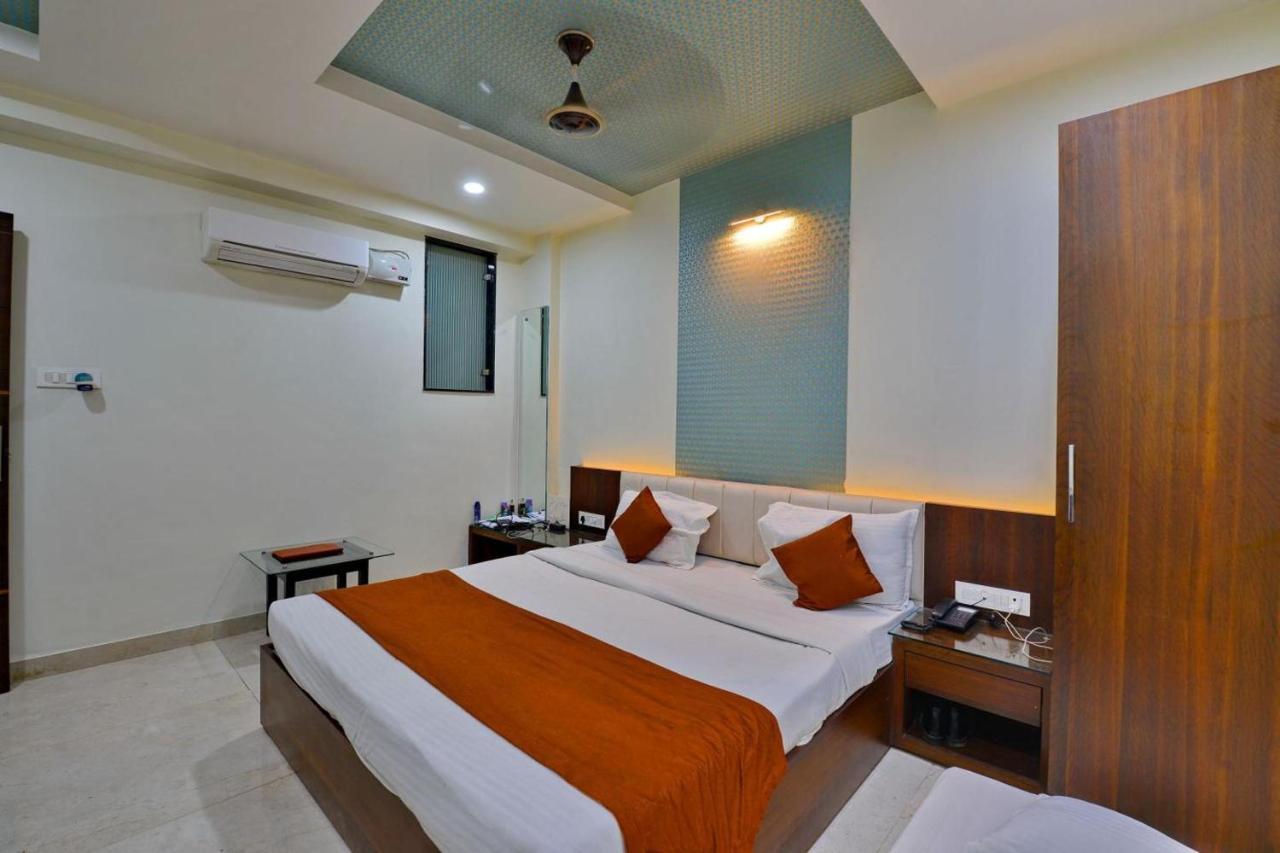 Hotel Tilak Bhopal Eksteriør bilde