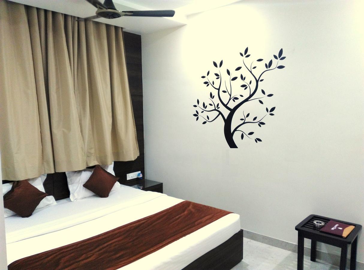 Hotel Tilak Bhopal Eksteriør bilde