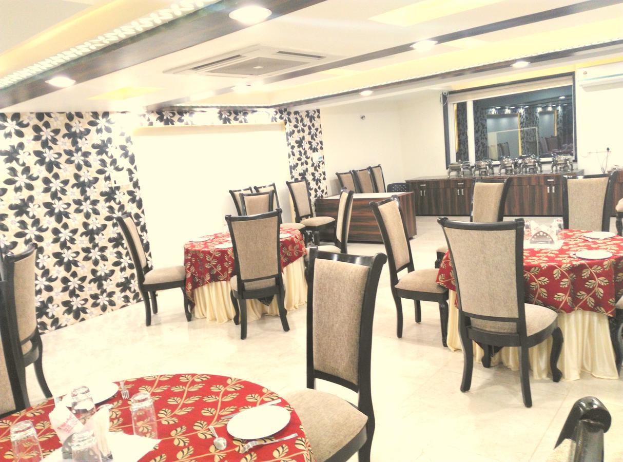 Hotel Tilak Bhopal Eksteriør bilde
